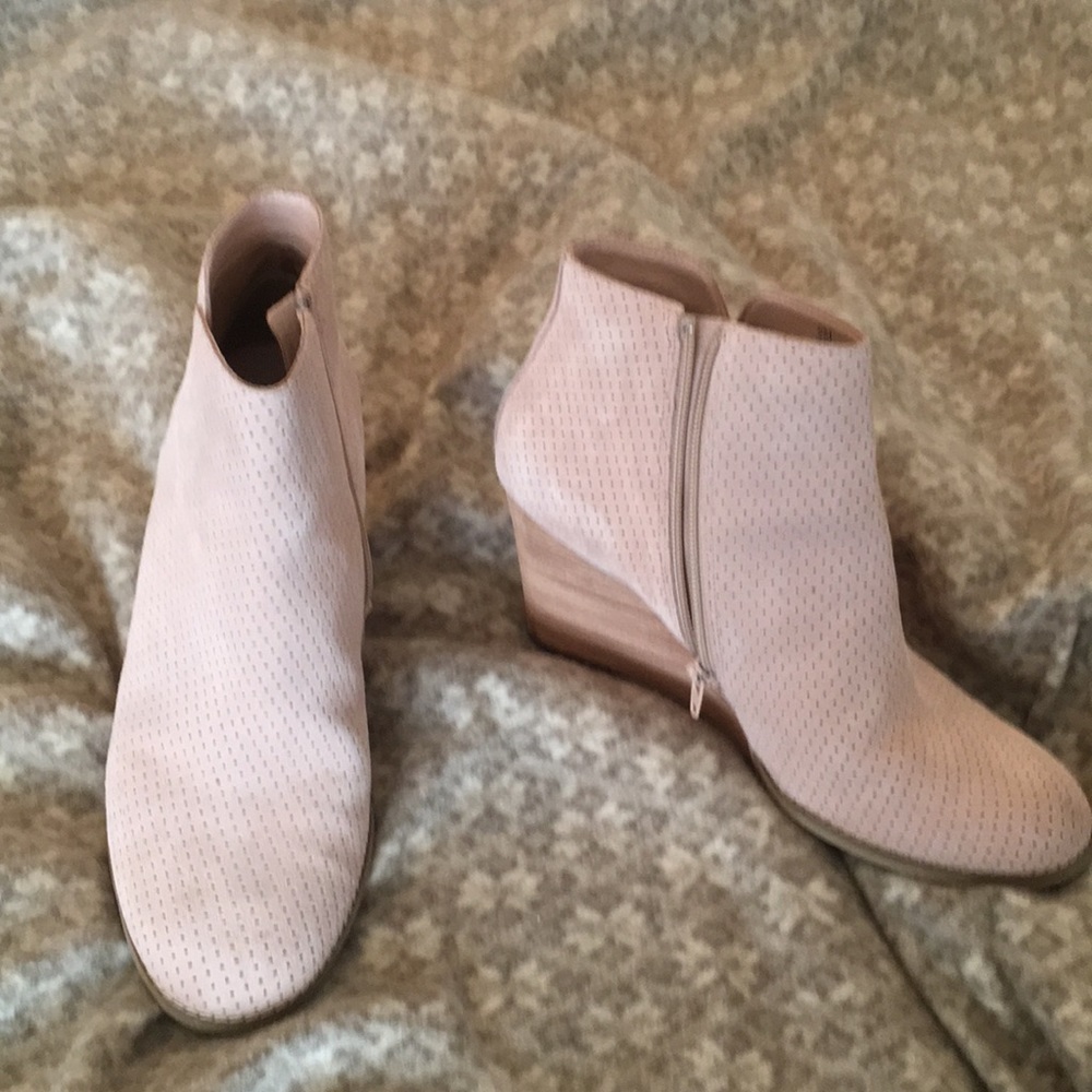 Susina Leather wedge bootie